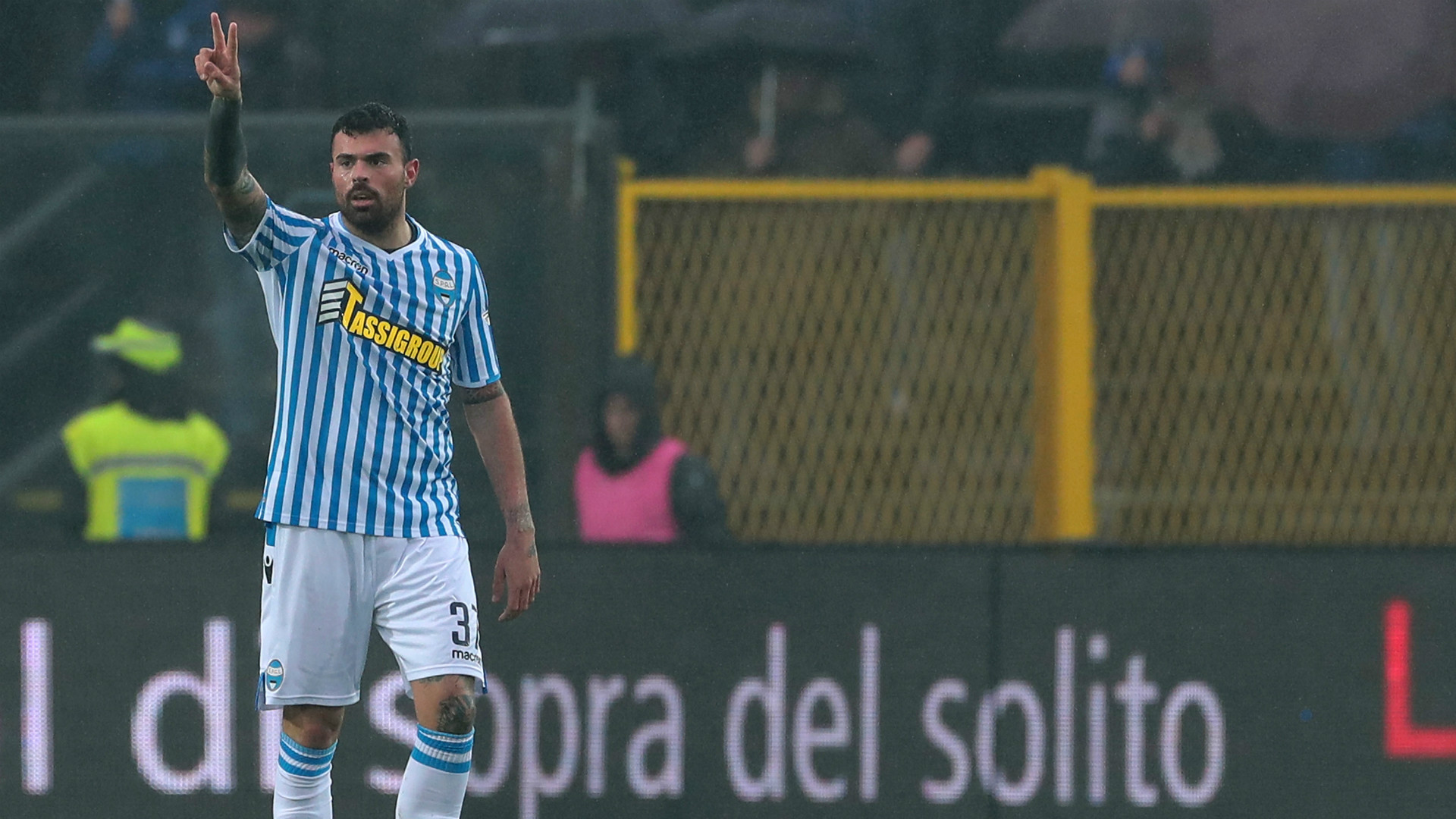 激烈赛事的 激烈赛事的